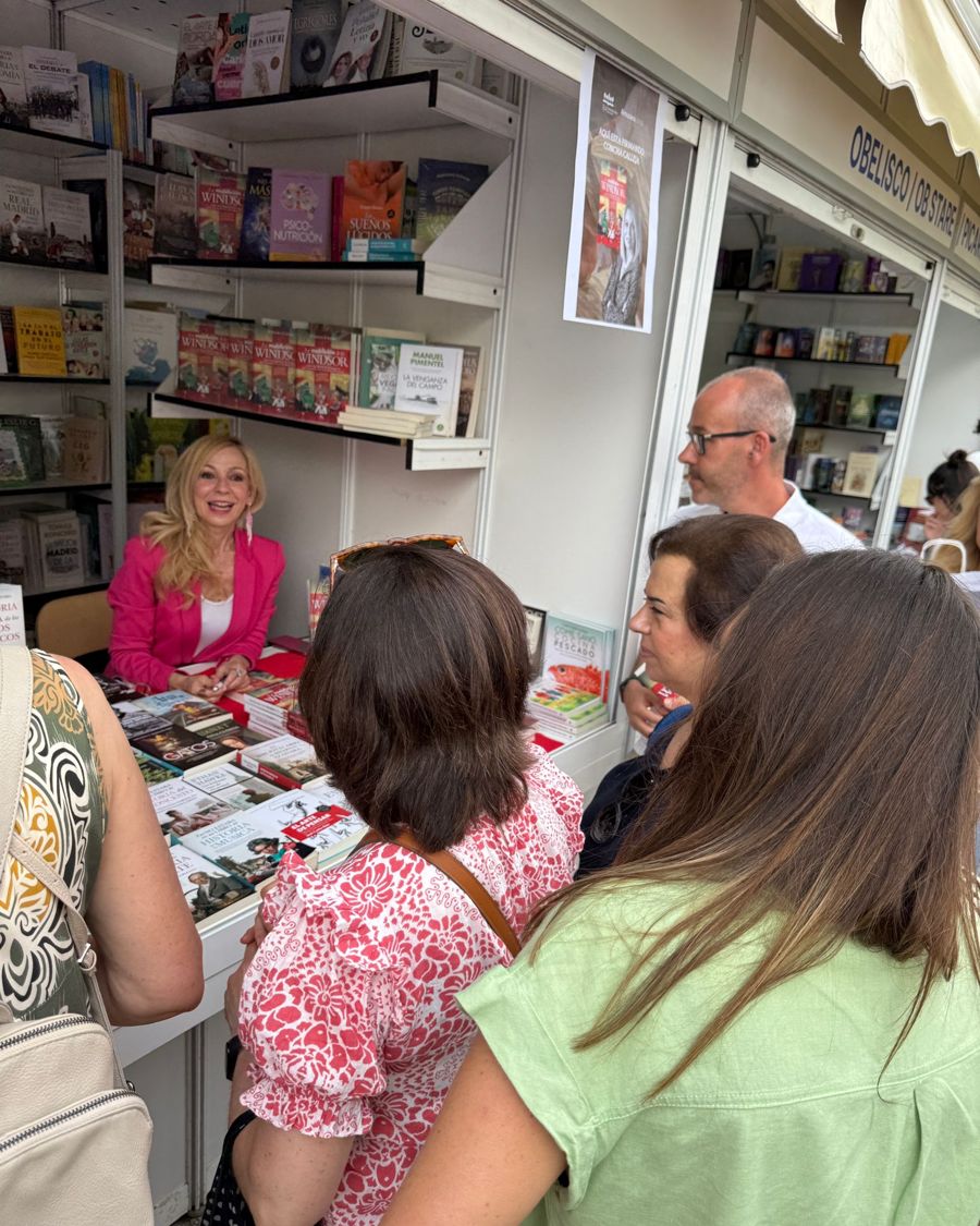 Lectoras en la firma de la Feria del Libro